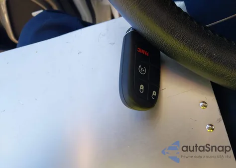 2021 Jeep Renegade Limited 4X4 из США, поврежденный, VIN ZACNJDD17MPM71721